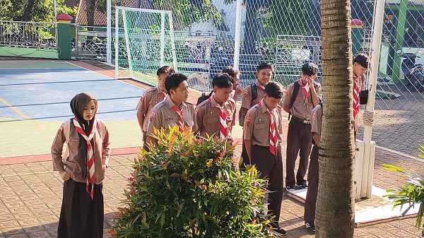 Empat Cara Terlambat Masuk Sekolah