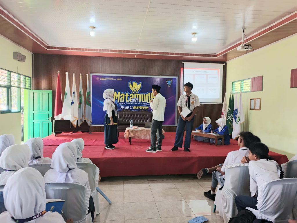 LKKNU Batang Edukasi Bahaya Pergaulan Bebas dan HIV kepada Murid Baru MA NU 01 Banyuputih